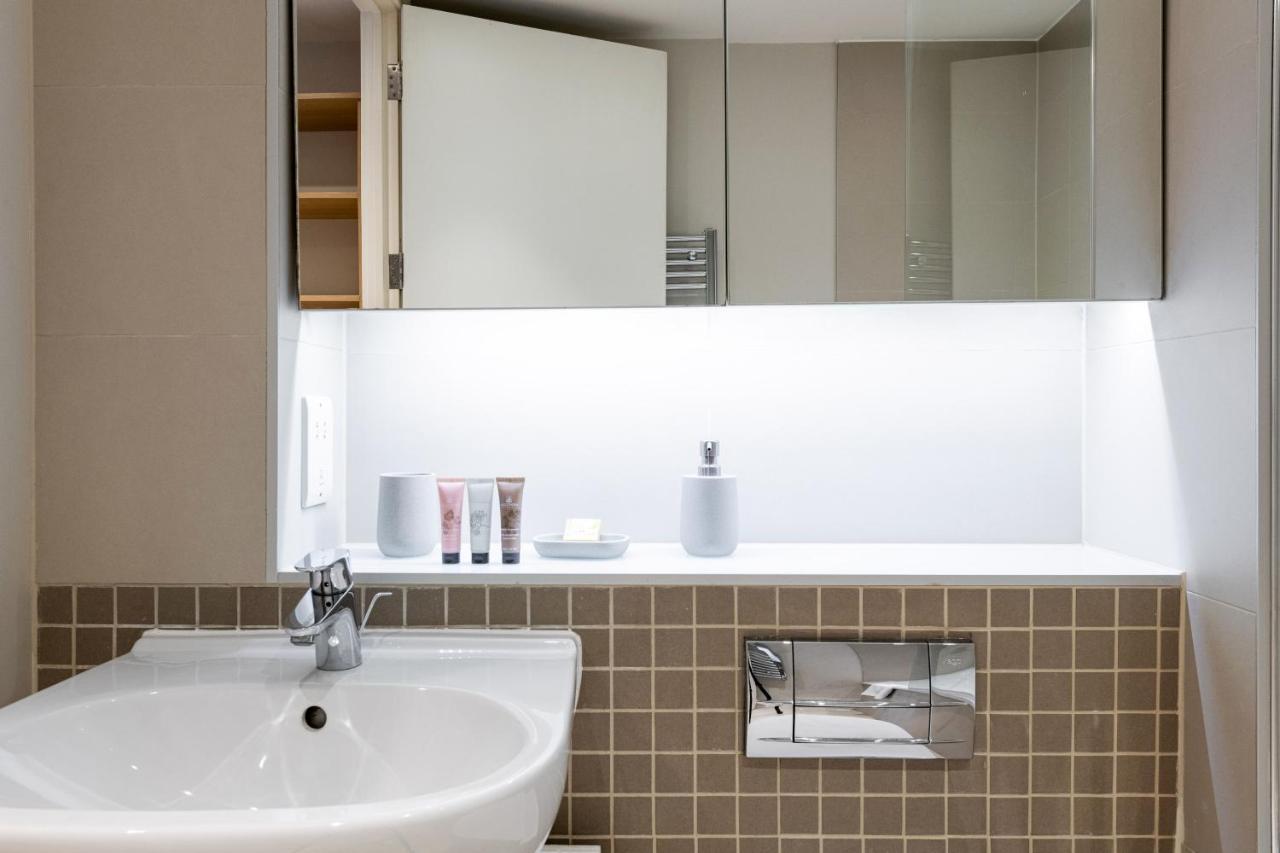 Stayo Apartments Southbank Londra Esterno foto